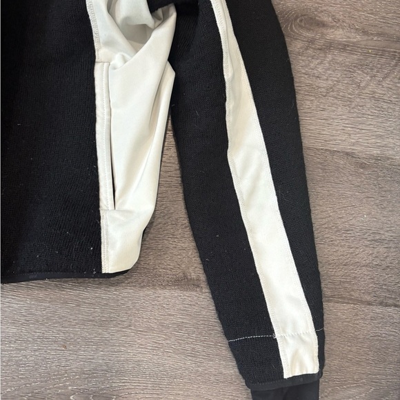 Dale of Norway Black and Cream Performance Jacket - Picture 4 of 9